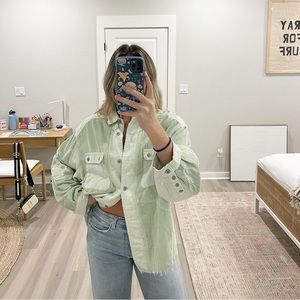 the cutest oversized free people jacket! size small! worn once!